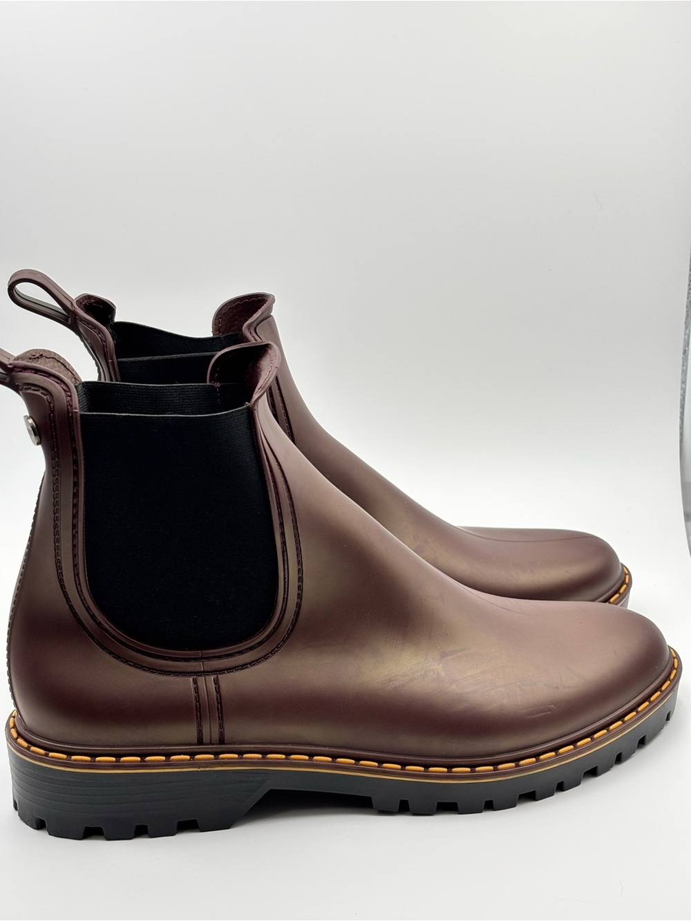 Igor Women's Chelsea Combat Boots / Rain Boots in Burgundy size 41
